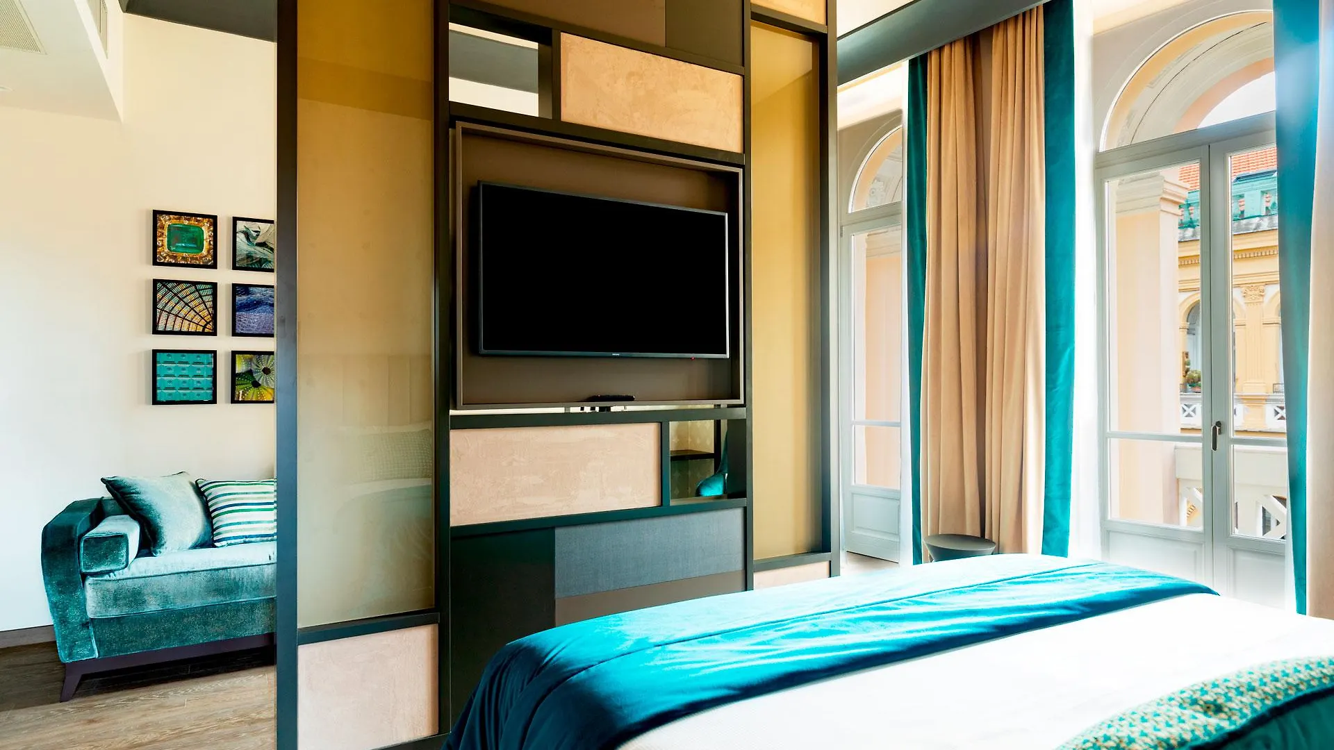 Amadomus Luxury Suites Νάπολη Ξενοδοχείο